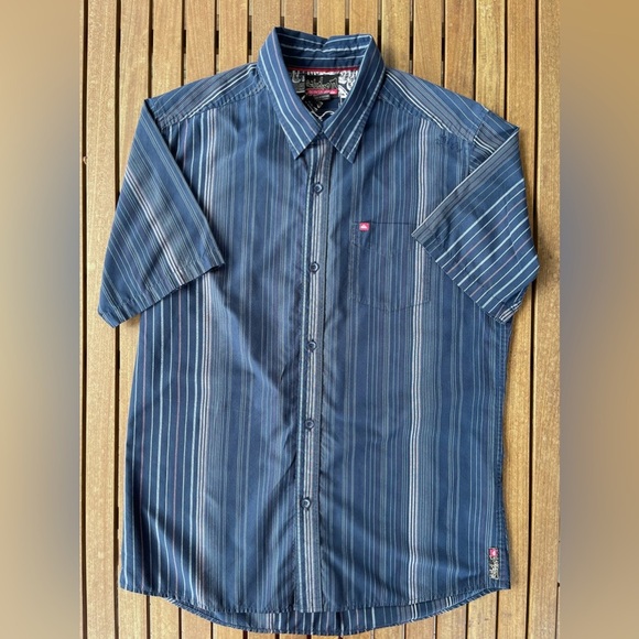 QUIKSILVER ~ Blue Button-Down Shirt w/White & Maroon Pinstripes ~ Size Large - Picture 1 of 9